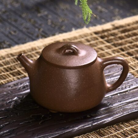 Wood Kiln Duan Ni Clay "Gao Shi PIao" Teapot by Zhao Li Hua