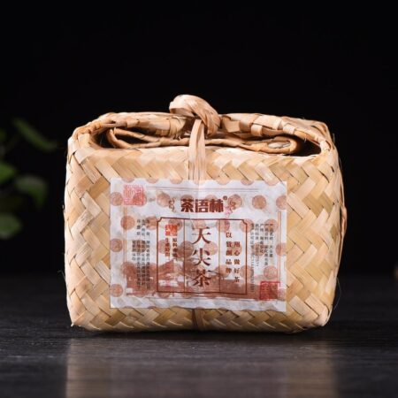 2018 Cha Yu Lin "Liu Bu Xi Village" Tian Jian Basket Tea