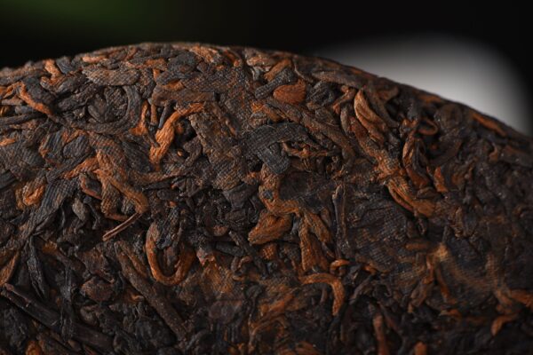 2006 Lao Man'e Brand "Nannuo Gong Ting" Ripe Pu-erh Tea Cake