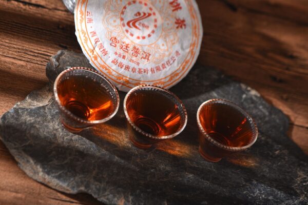 2006 Lao Man'e Brand "Nannuo Gong Ting" Ripe Pu-erh Tea Cake