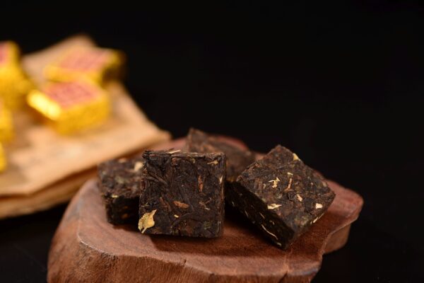 Rice Scent and Ripe Pu-erh Tea Mini Bricks