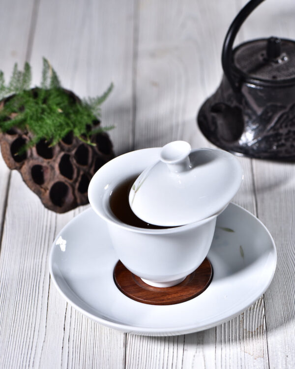 "Bamboo on White" Gaiwan and Tea Boat for Elegant Gong Fu Tea Brewing