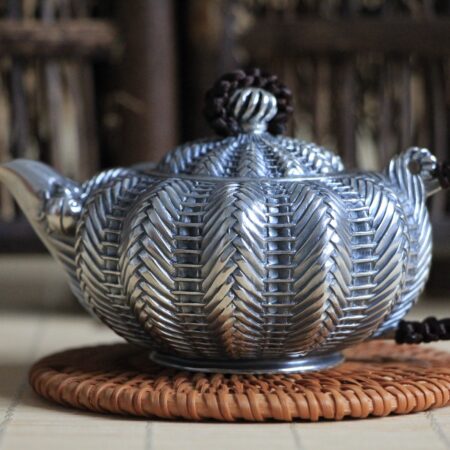 Pure Silver 999 "Knit" Teapot * 155ml